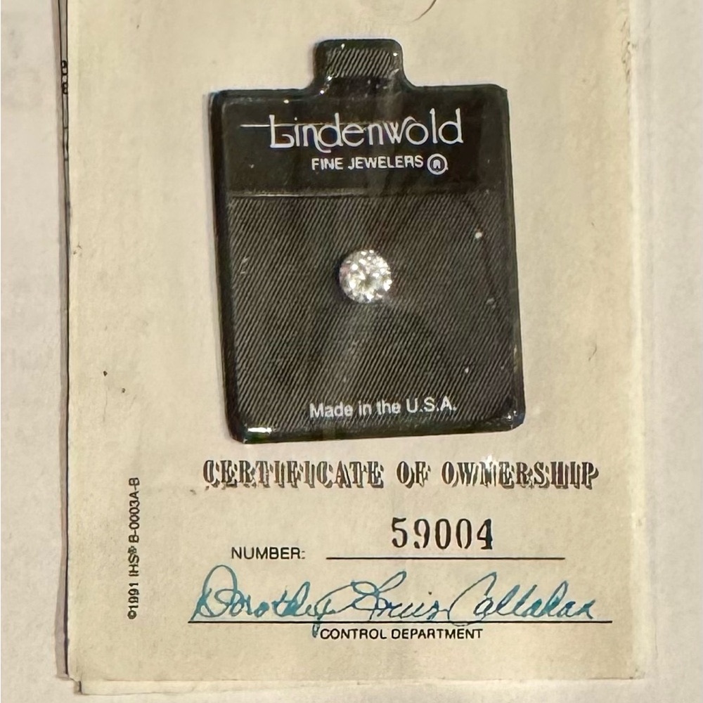 Lindenwold Fine Jewelers 1 carat Cubic Zirconia with certificate